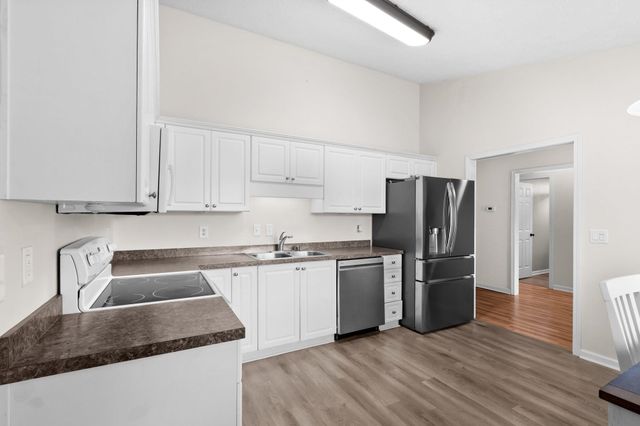 1301 Lochwood Ln., Conway, SC 29526