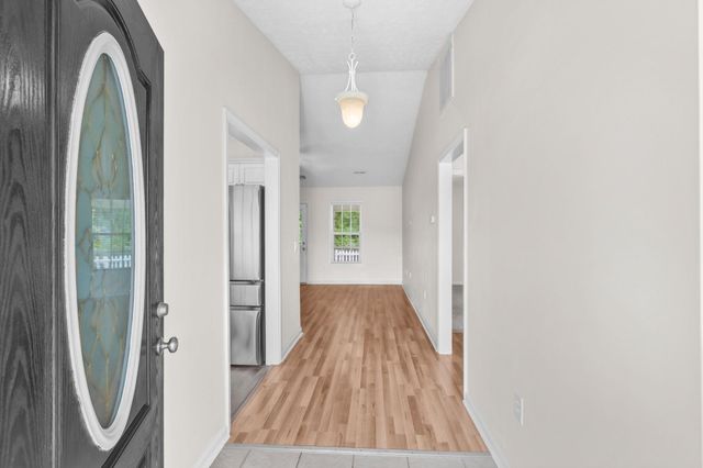 1301 Lochwood Ln., Conway, SC 29526
