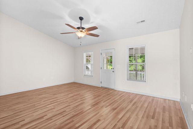 1301 Lochwood Ln., Conway, SC 29526
