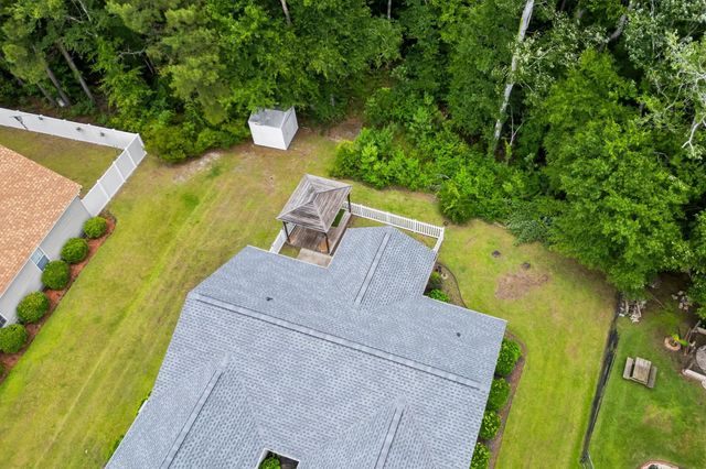 1301 Lochwood Ln., Conway, SC 29526