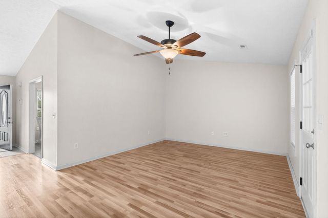 1301 Lochwood Ln., Conway, SC 29526