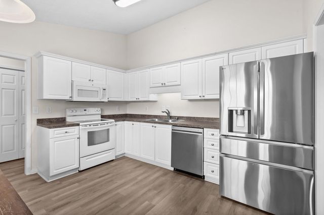 1301 Lochwood Ln., Conway, SC 29526