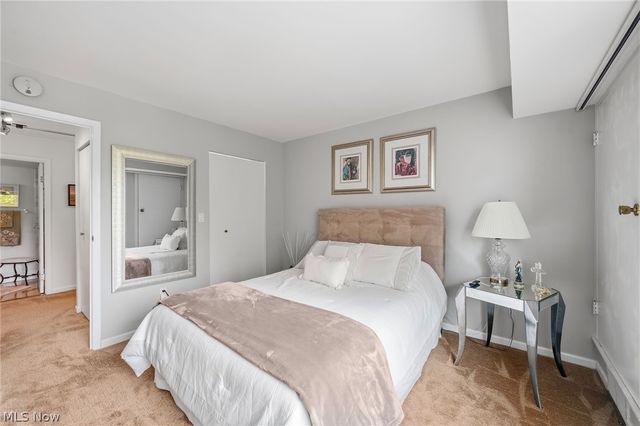 12500 Edgewater Drive 402, Lakewood, OH 44107