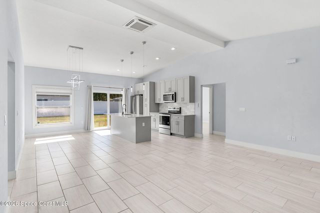 2840 Fontainebleau Avenue SE, Melbourne, FL 32909