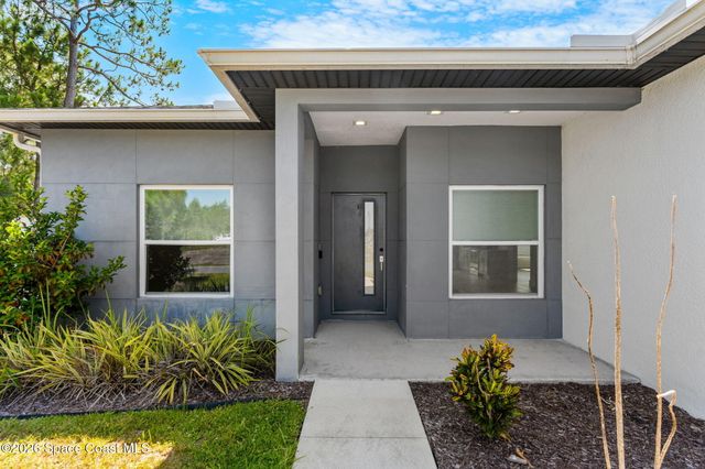 2840 Fontainebleau Avenue SE, Melbourne, FL 32909