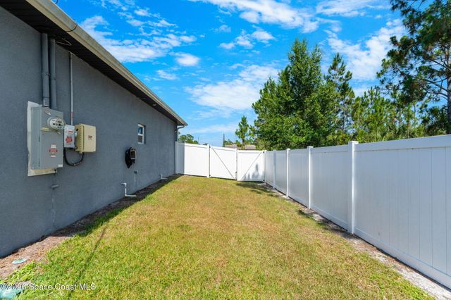2840 Fontainebleau Avenue SE, Melbourne, FL 32909