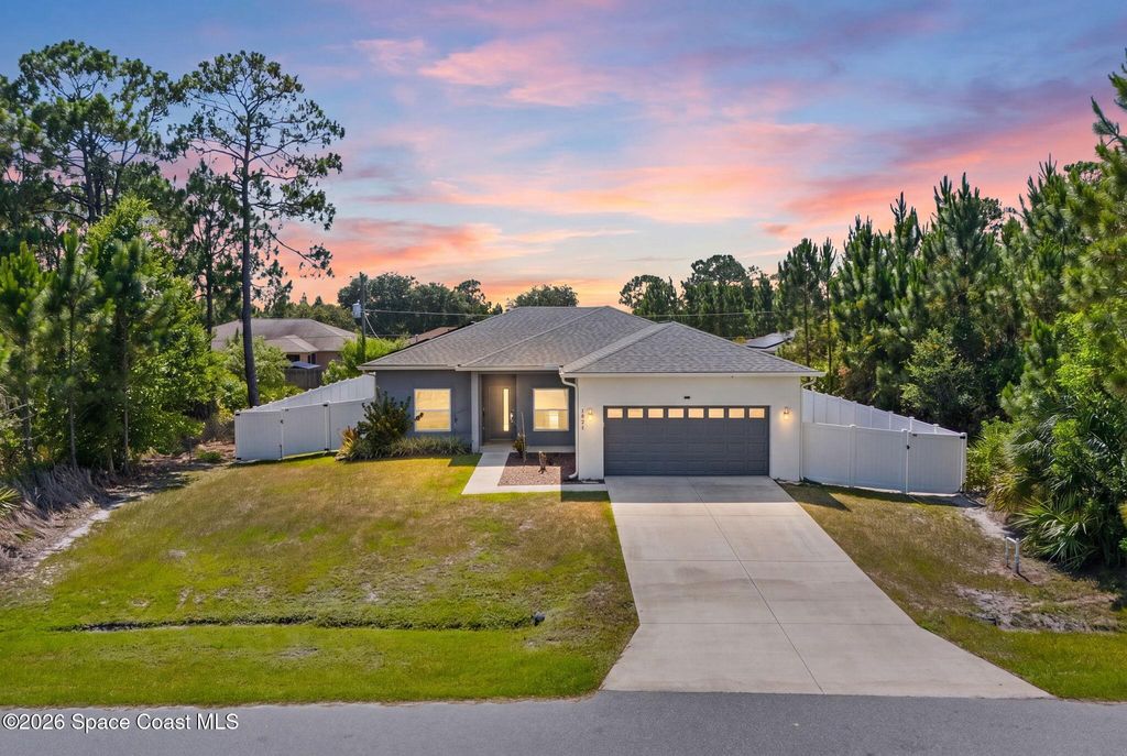 2840 Fontainebleau Avenue SE, Melbourne, FL 32909