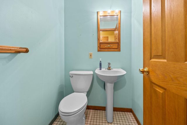 5230 Pennsylvania Avenue N, New Hope, MN 55428