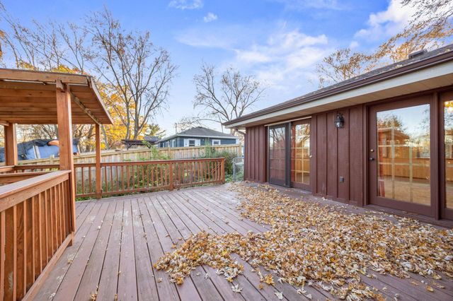 5230 Pennsylvania Avenue N, New Hope, MN 55428