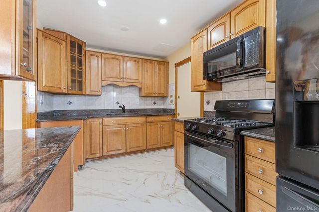 15073 Foch Boulevard, Jamaica, NY 11434
