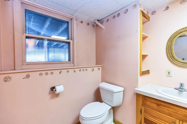 23 Estate Drive, Manchester, NH 03104