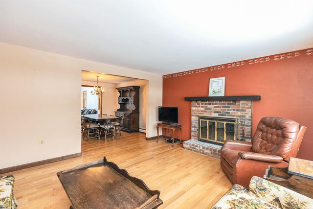 23 Estate Drive, Manchester, NH 03104