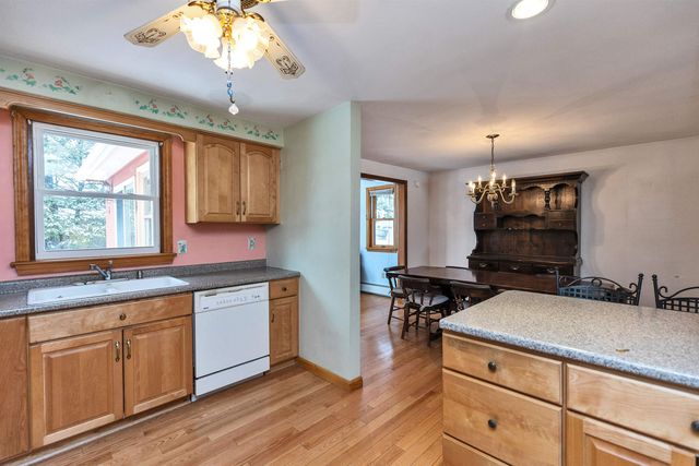 23 Estate Drive, Manchester, NH 03104