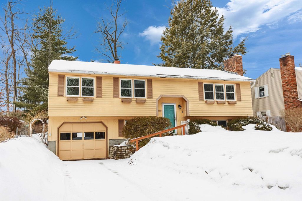 23 Estate Drive, Manchester, NH 03104