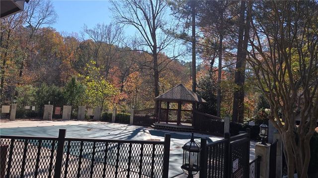 1308 Red Deer Way 248, Alpharetta, GA 30022