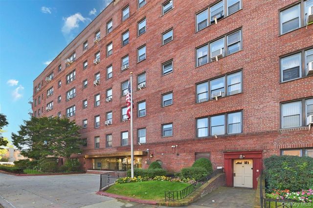 143-50 Hoover Avenue 503, Briarwood, NY 11435