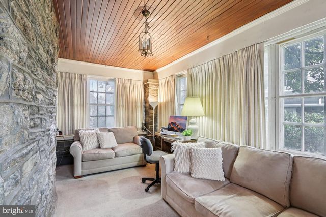 708 MEETINGHOUSE RD, Elkins Park, PA 19027