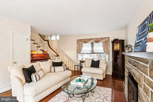 708 MEETINGHOUSE RD, Elkins Park, PA 19027