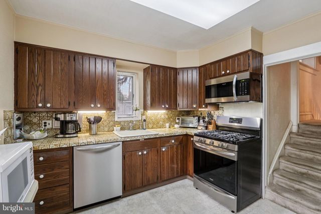 708 MEETINGHOUSE RD, Elkins Park, PA 19027