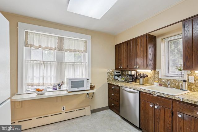 708 MEETINGHOUSE RD, Elkins Park, PA 19027