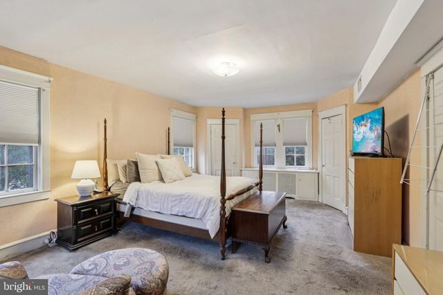 708 MEETINGHOUSE RD, Elkins Park, PA 19027