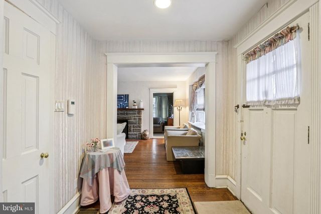 708 MEETINGHOUSE RD, Elkins Park, PA 19027