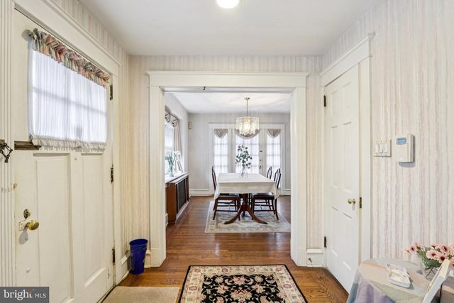 708 MEETINGHOUSE RD, Elkins Park, PA 19027