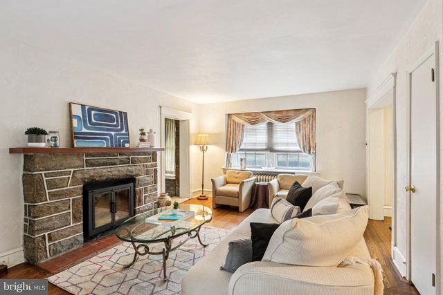 708 MEETINGHOUSE RD, Elkins Park, PA 19027