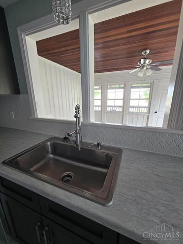 608 Park Drive, Washington Court Hous, OH 43160