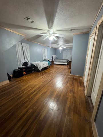 1315 Spring St, Carthage, TX 75633