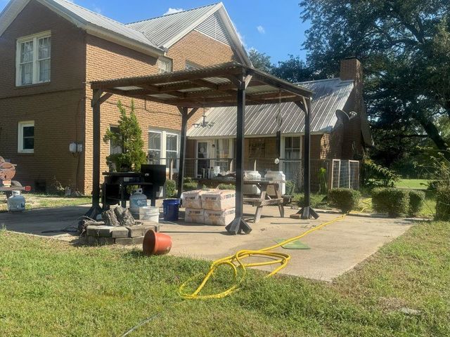 1315 Spring St, Carthage, TX 75633