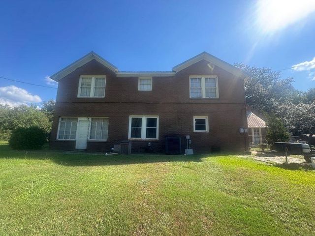 1315 Spring St, Carthage, TX 75633