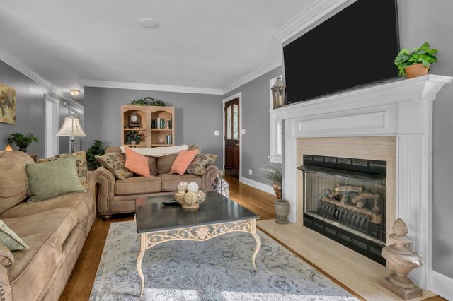 101 Sunrise Ln, Dickson, TN 37055