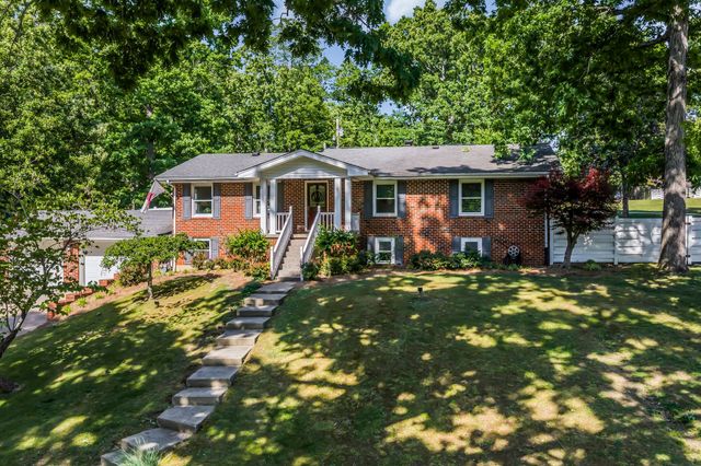 101 Sunrise Ln, Dickson, TN 37055
