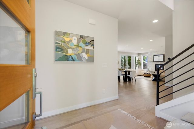 16003 SE 43rd Street, Bellevue, WA 98006