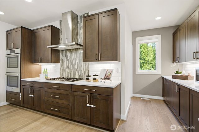 16003 SE 43rd Street, Bellevue, WA 98006