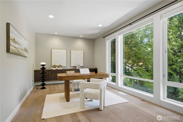 16003 SE 43rd Street, Bellevue, WA 98006