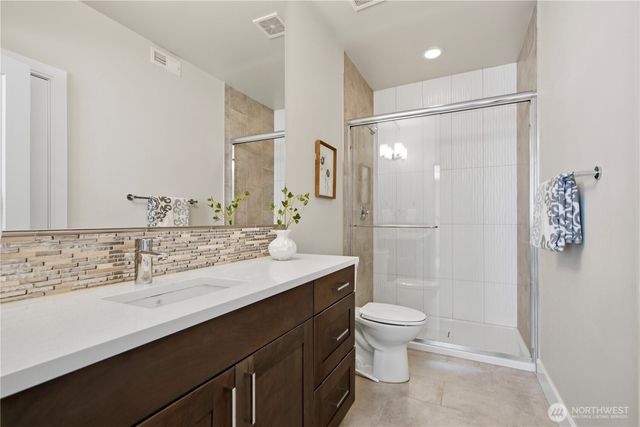 16003 SE 43rd Street, Bellevue, WA 98006