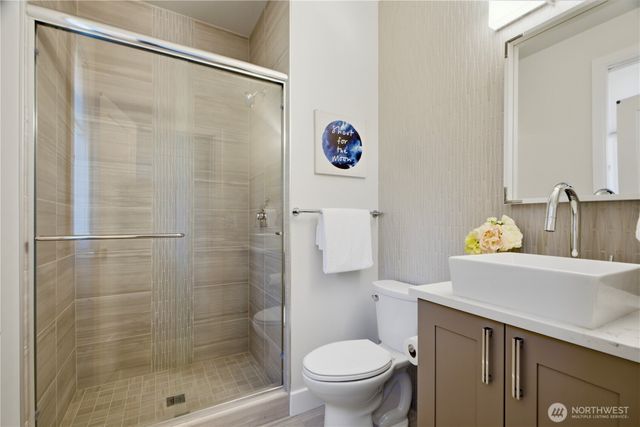 16003 SE 43rd Street, Bellevue, WA 98006