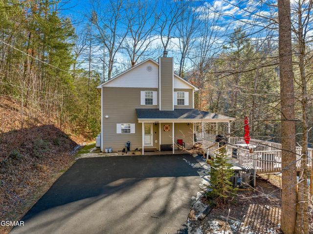 2133 Duck Pond Lane, Sevierville, TN 37876