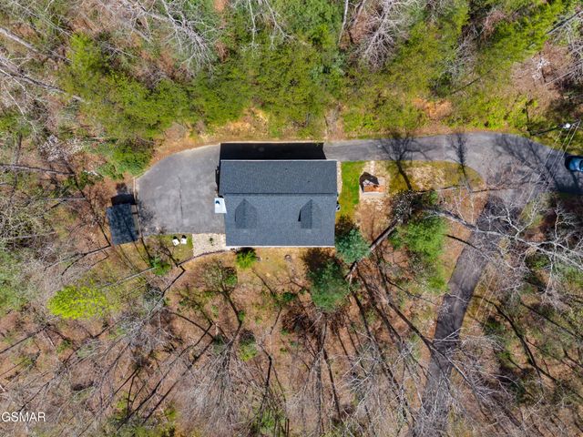 2133 Duck Pond Lane, Sevierville, TN 37876