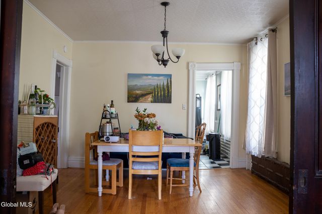 908 3rd Avenue 1, Troy, NY 12182