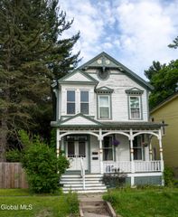 908 3rd Avenue 1, Troy, NY 12182
