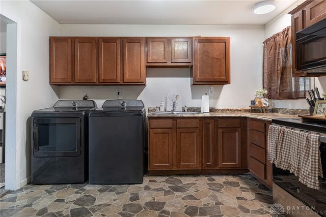 1028 Omard, Xenia, OH 45385