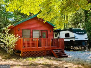 95 Hill Crest Court, Cleveland, GA 30528