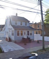 90-21 Winchester Blvd, Queens Village, NY 11428