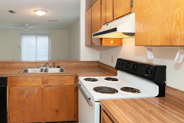 419 NW Hollywood Boulevard A, Fort Walton Beach, FL 32548