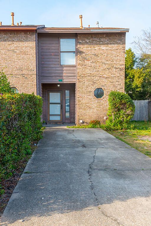 419 NW Hollywood Boulevard A, Fort Walton Beach, FL 32548