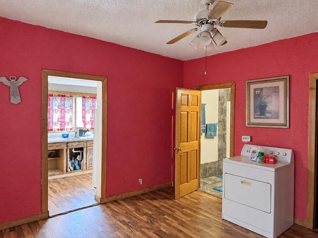 815 W 9th Street, Waterloo, IA 50702