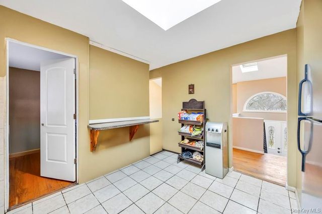 542 Freeman Avenue, Brentwood, NY 11717